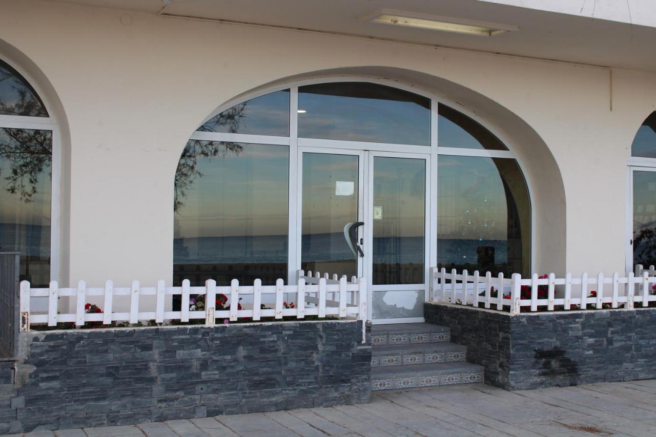 Estudio Primera Linea De Mar Con Piscina Y Parking Apartment Platja d'Aro Exterior photo